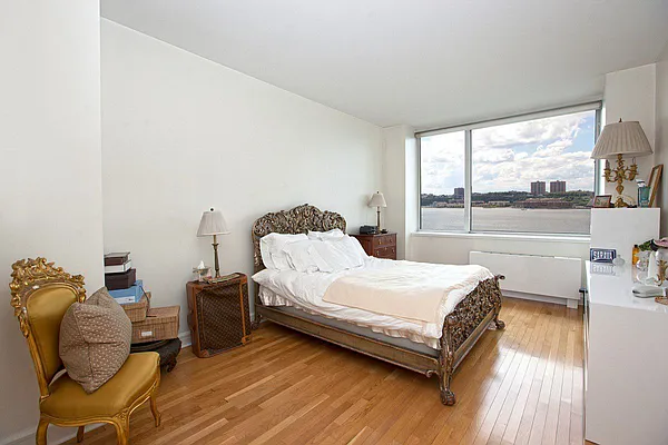 Rented by Nest Seekers International | media 12