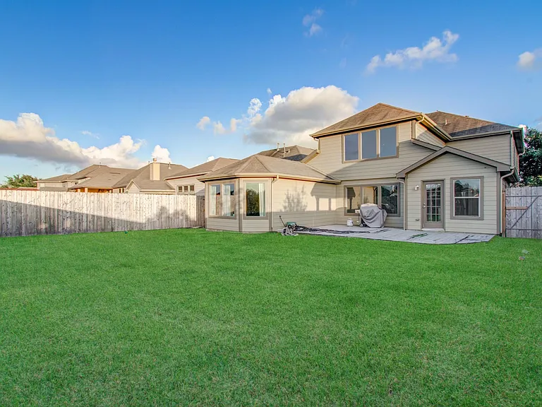 16430 Williamstown Dr — Photo 38