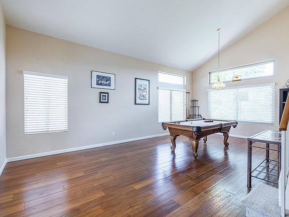 2nd image of 1241 W Canary Way