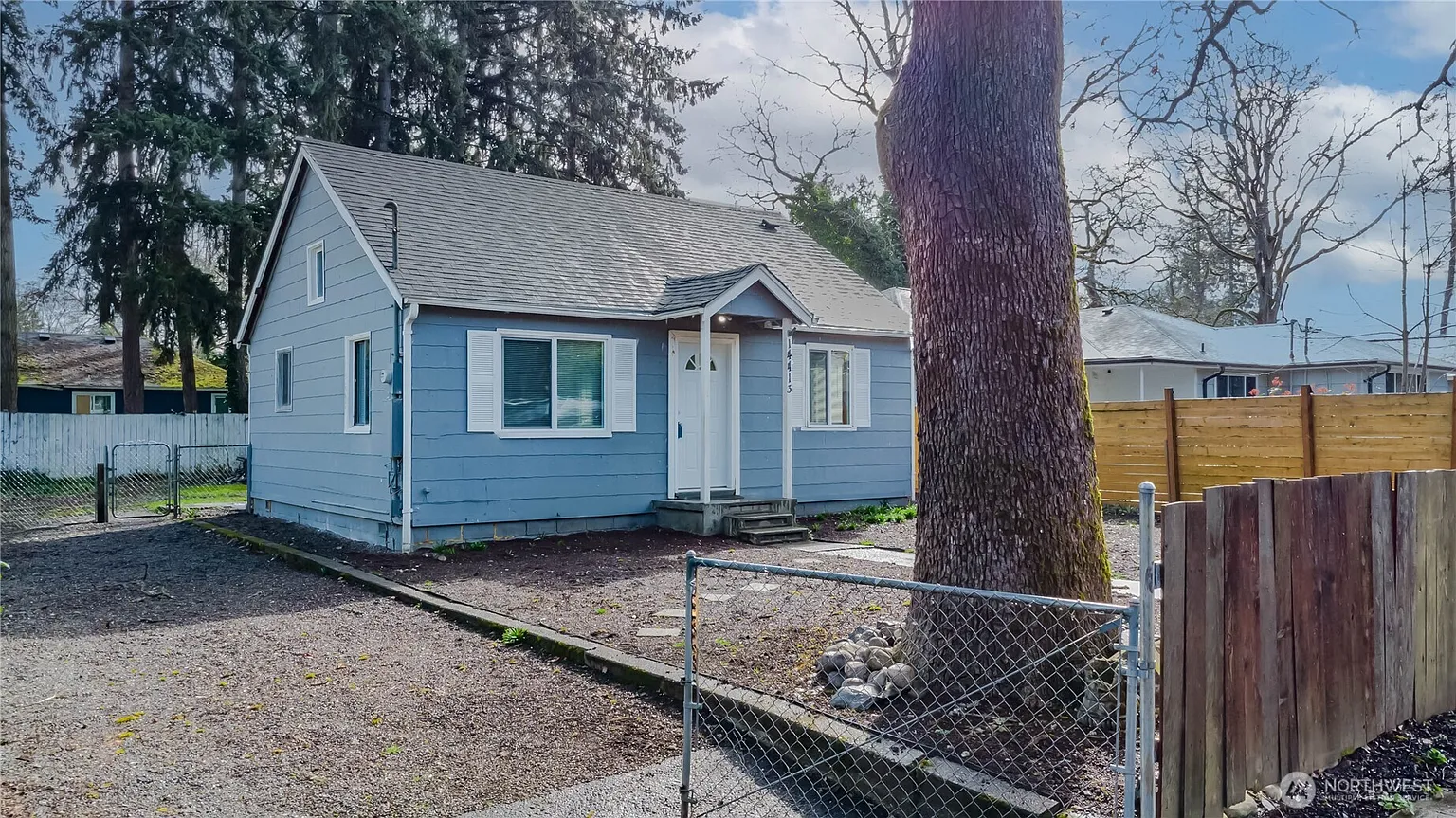 14413 Portland Avenue SW photo 1
