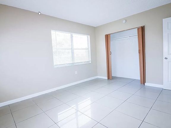 4th image of 2321 Atlantic Ave #8