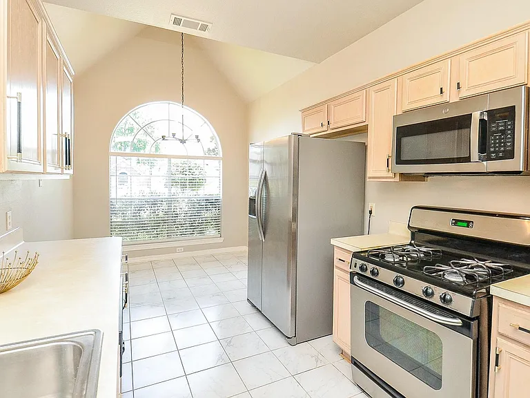 6146 Rocky Nook Dr — Photo 3