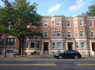 389 Harvard St, Brookline, MA 02446