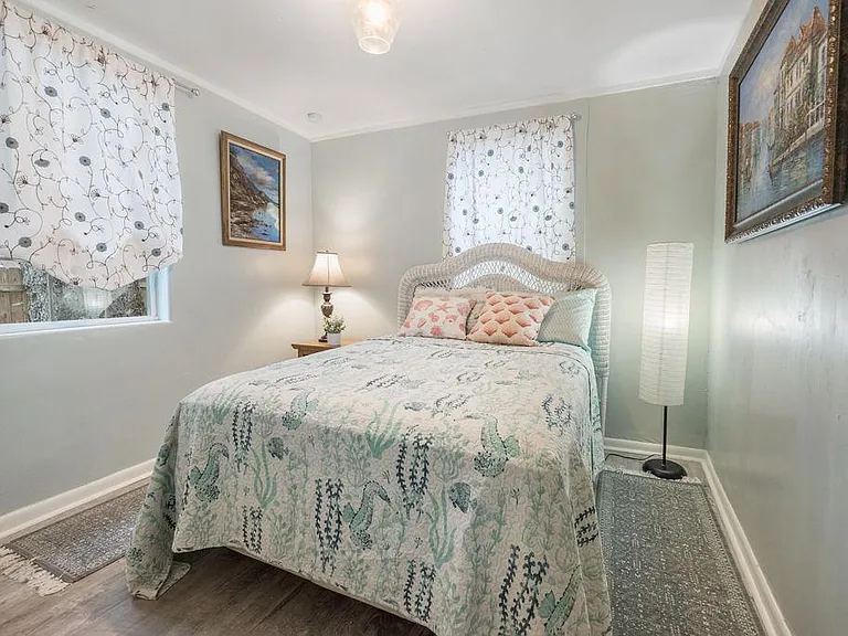 317 Ballentine St — Photo 52