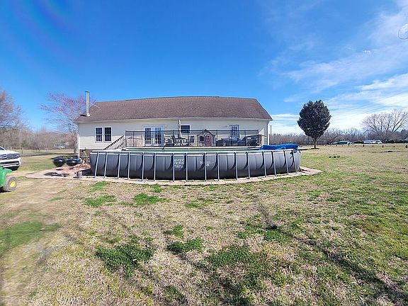 Above ground saltwater pool