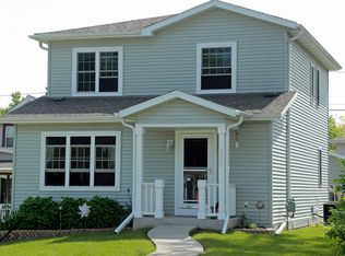 3660 S 33rd St, Greenfield, WI 53221