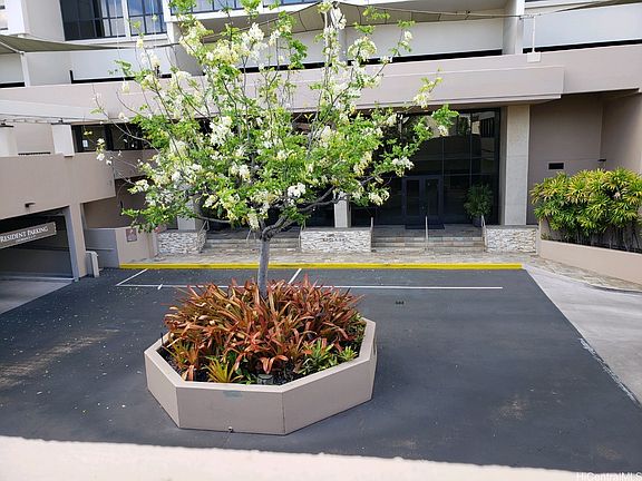 3rd image of 600 Queen St APT 1508