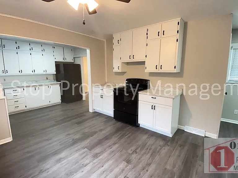 5714 NE 49th St — Photo 7