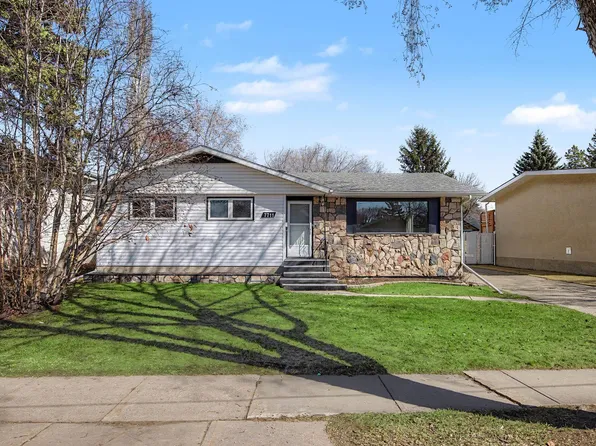 7711 156th St NW, Edmonton, AB T5R 1X6