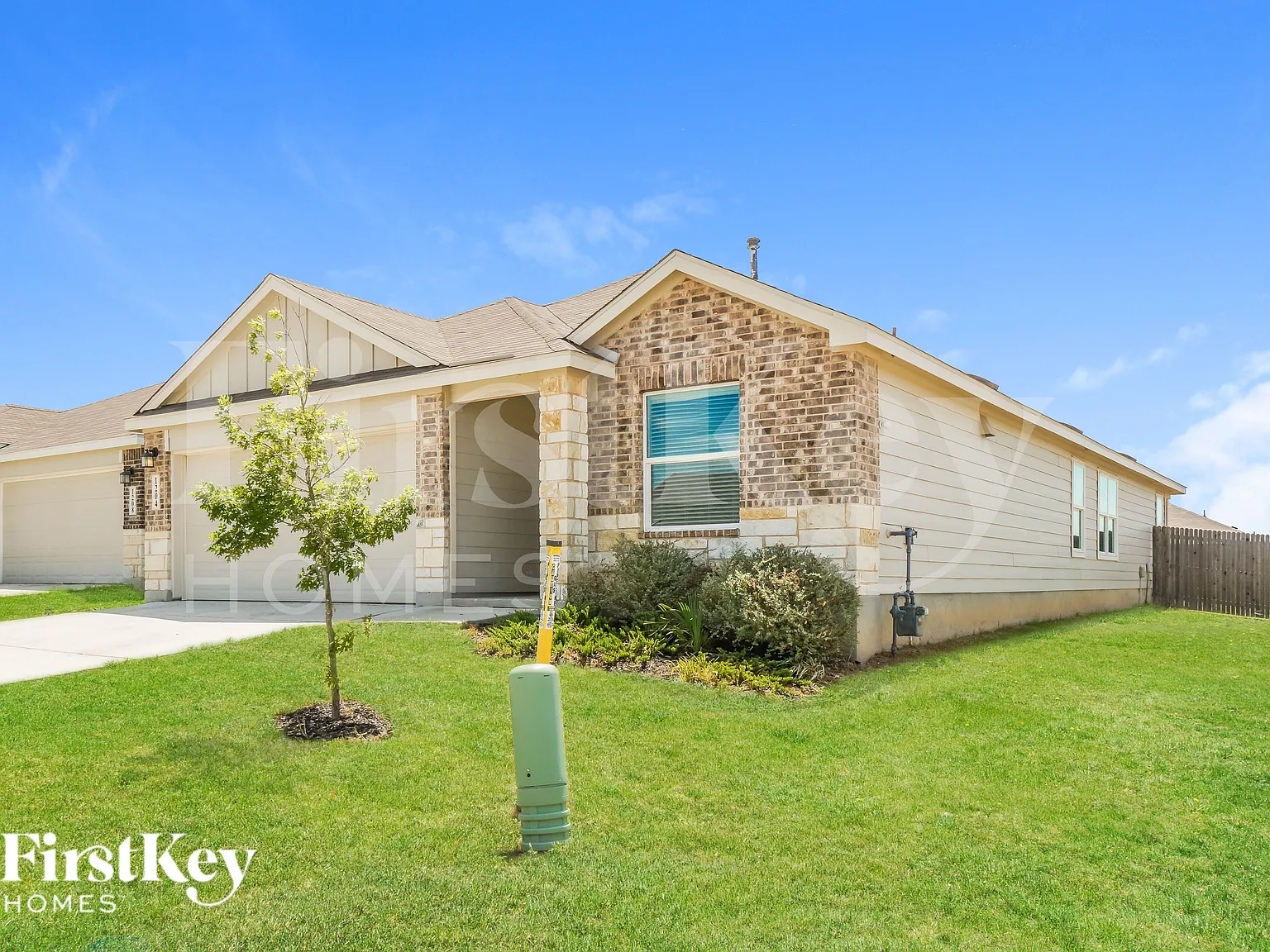 4 bed, 3.0 bath, 2148 sqft, $1,820 — Photo 2