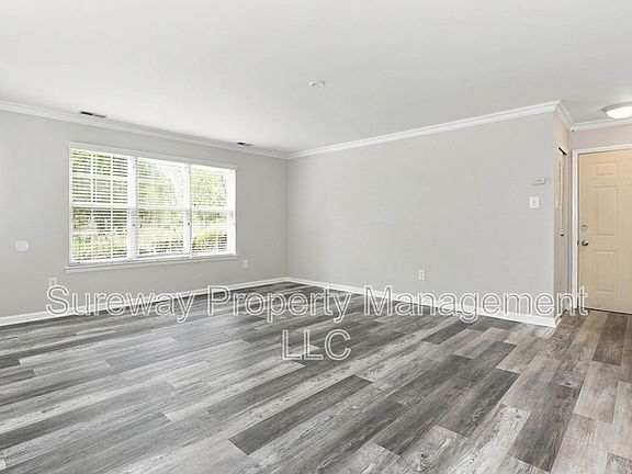 4th image of 727 Sedgewick Ct