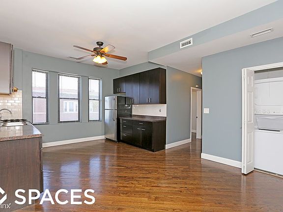 2nd image of 2056 W Division St #Unt3w