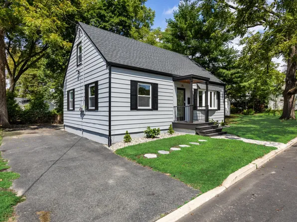 75 Egbert St, Pemberton, NJ 08068