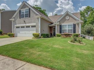 708 Willow Creek Dr, Gastonia, NC 28054