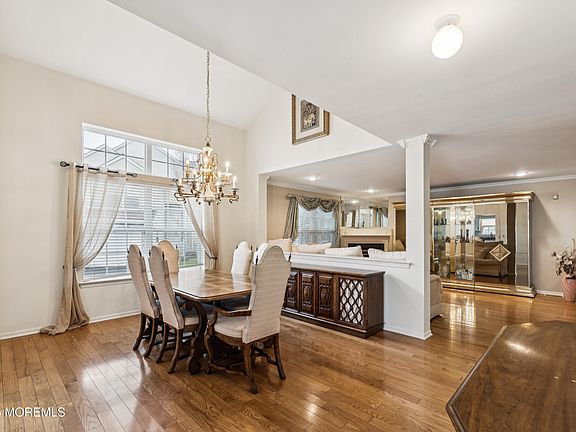 5th image of 66 Racquet Road