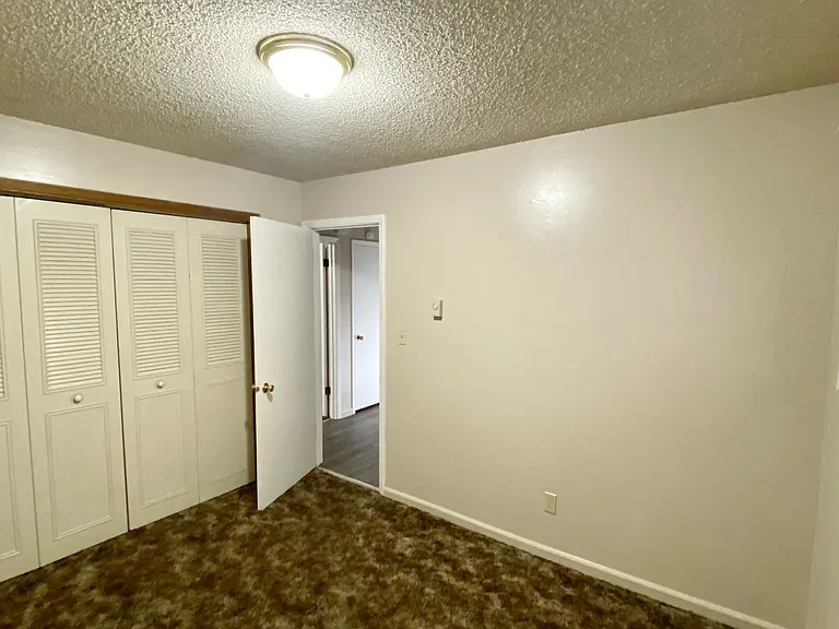 114 Beacon Hill Dr — Photo 21