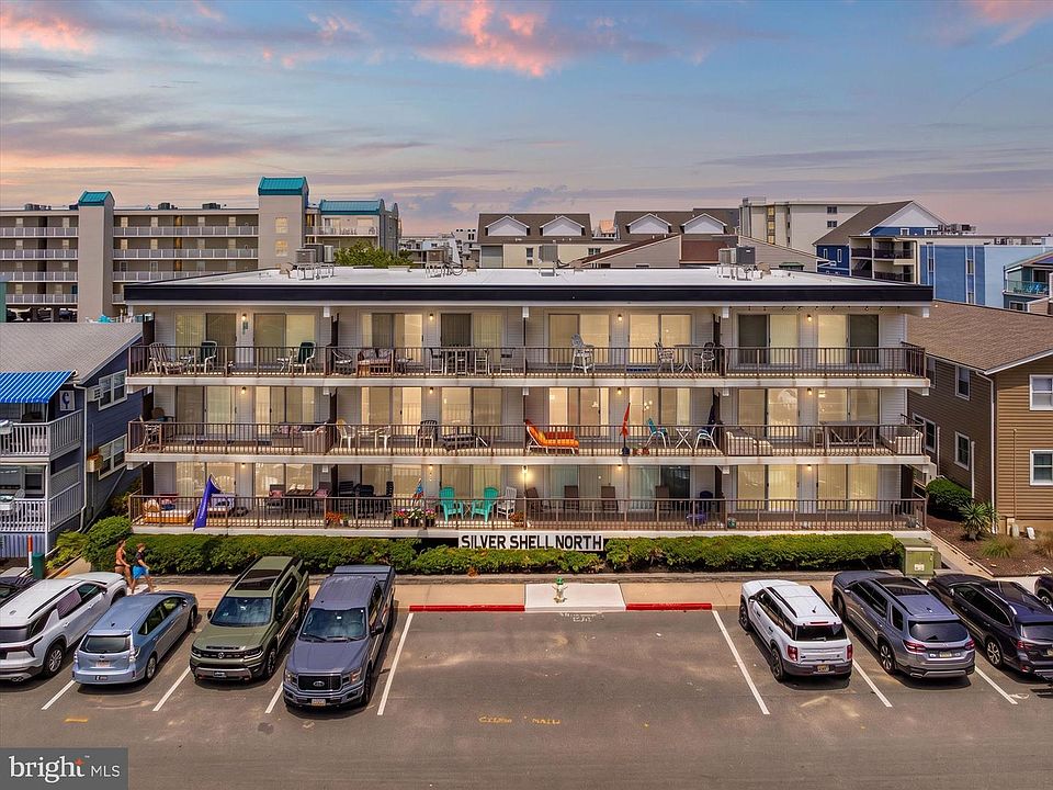 1st image of 6 136th St Unit 303