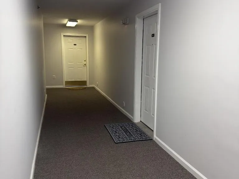 901 Stuyvesant Ave #106 — Photo 4