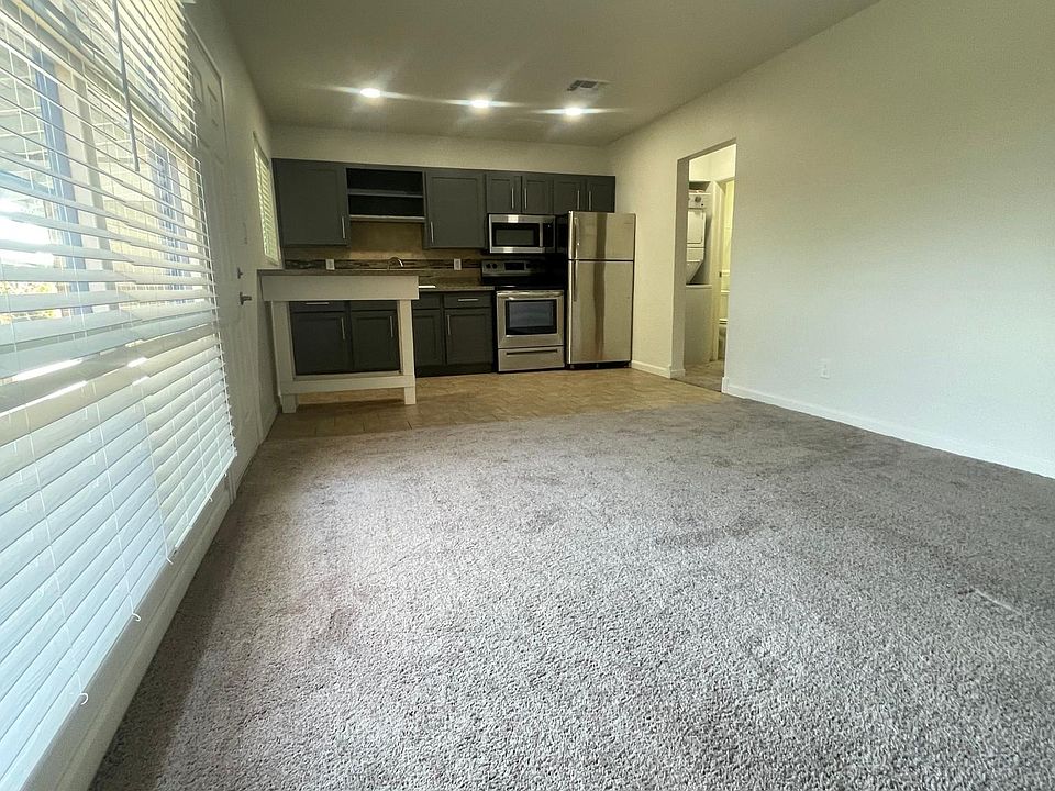 1st image of 4312 N 12th St #10