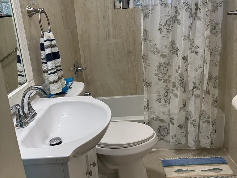 1055 Iroquois Ave — Photo 5