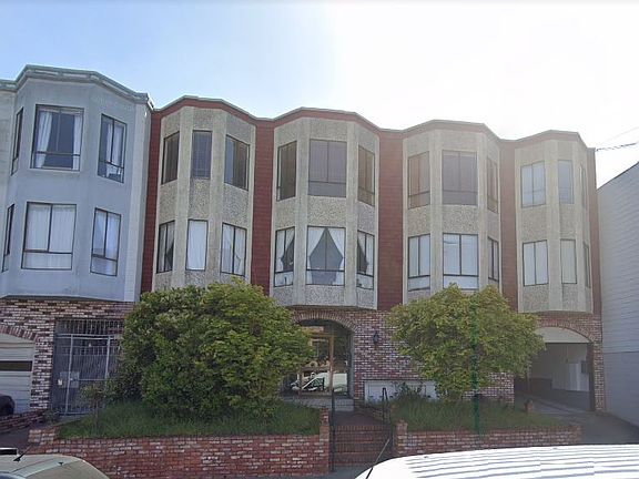 2nd image of 326 12th Ave APT 4