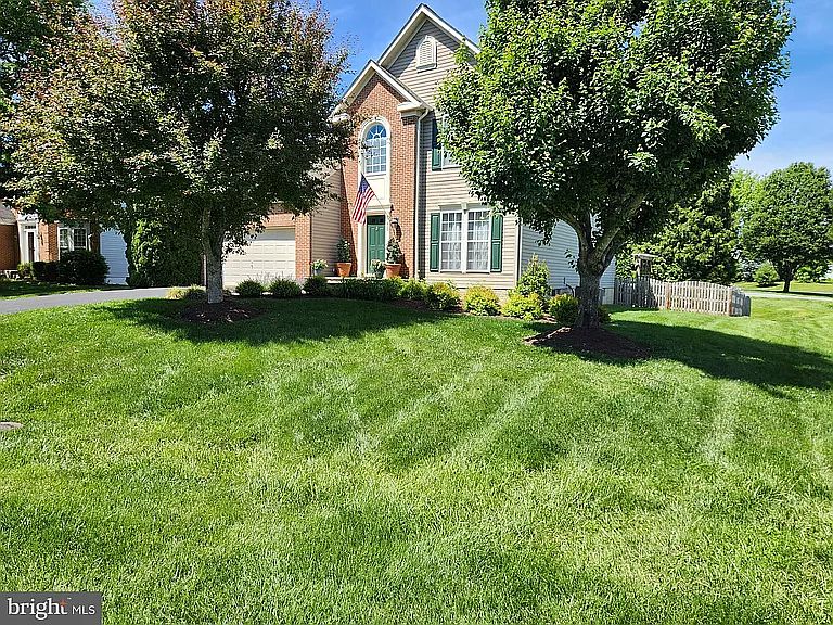 1st image of 82 Kimberwicke Dr N
