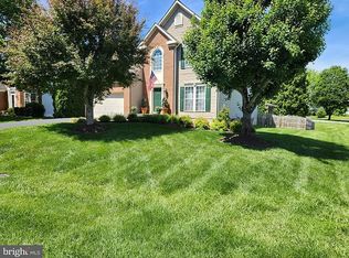 82 Kimberwicke Dr N, Charles Town, WV 25414