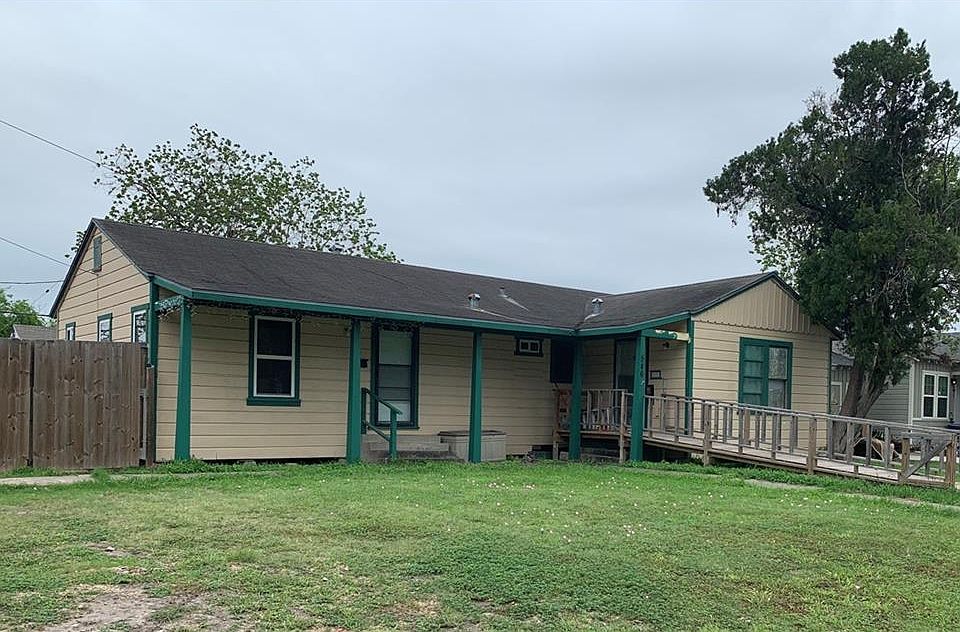 1st image of 548 Dixon Dr