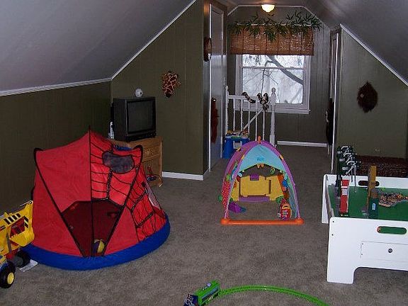 3rd floor kids room