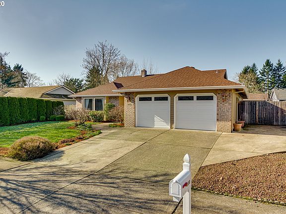 3rd image of 1810 SE 154th Ave