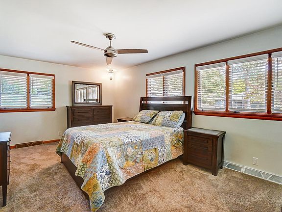 5th image of 65 Piccadilly Dr