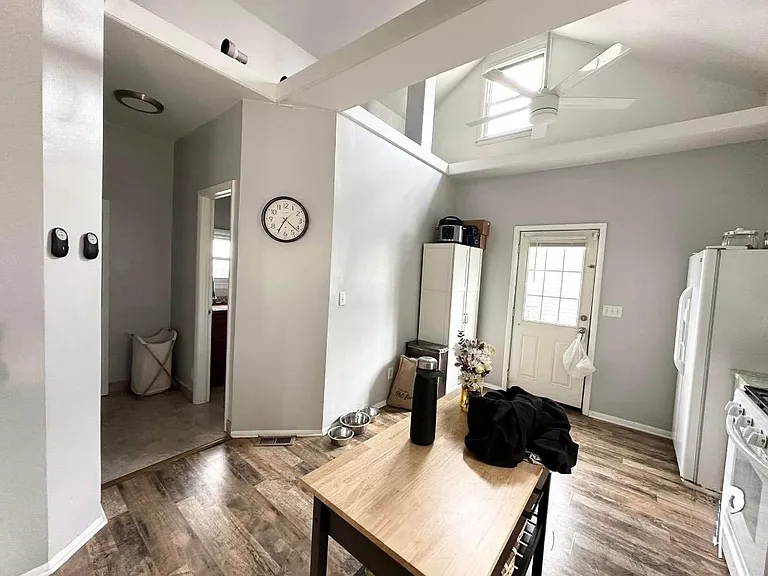 3525 Siam Ave — Photo 19