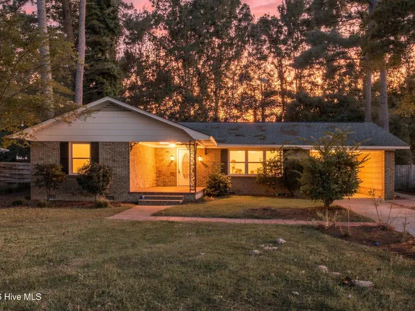 235 Oak Street, Wallace, NC 28466