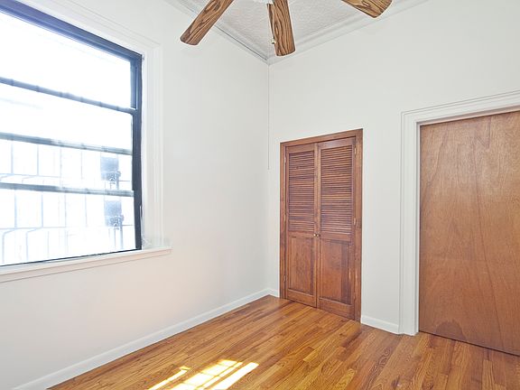 2nd image of 314 Sackett St APT 2R