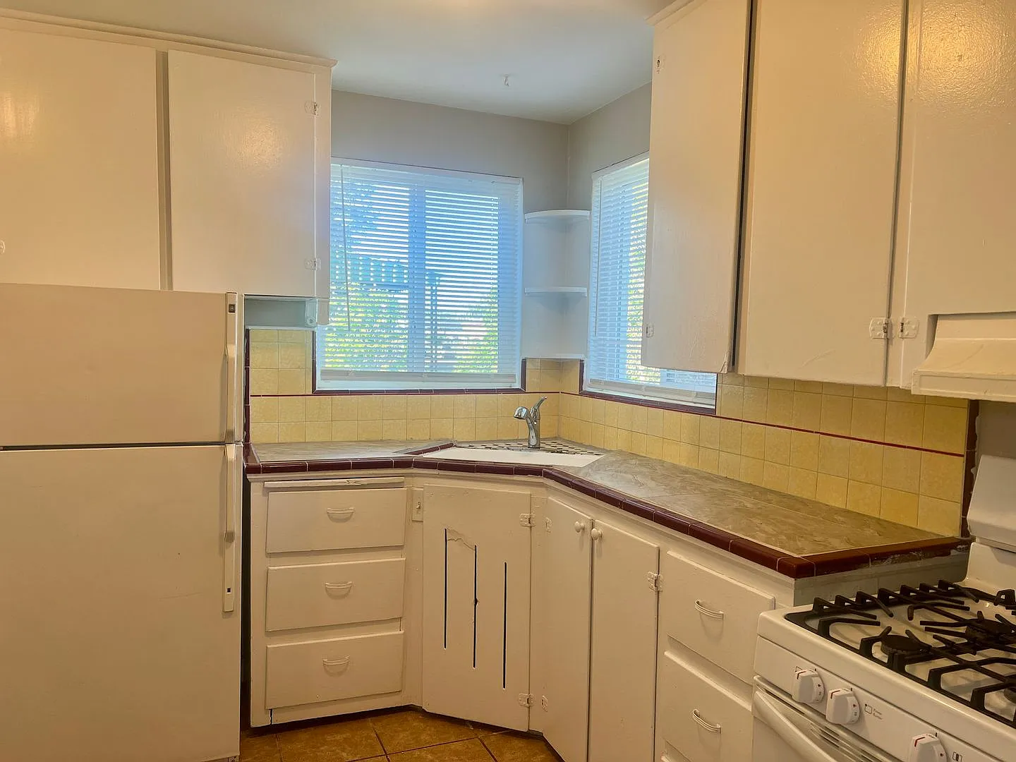 Charming 2 Bed Home Near Central Park — Photo 4