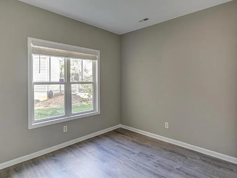 6020 Winterpointe Ln #102 — Photo 32
