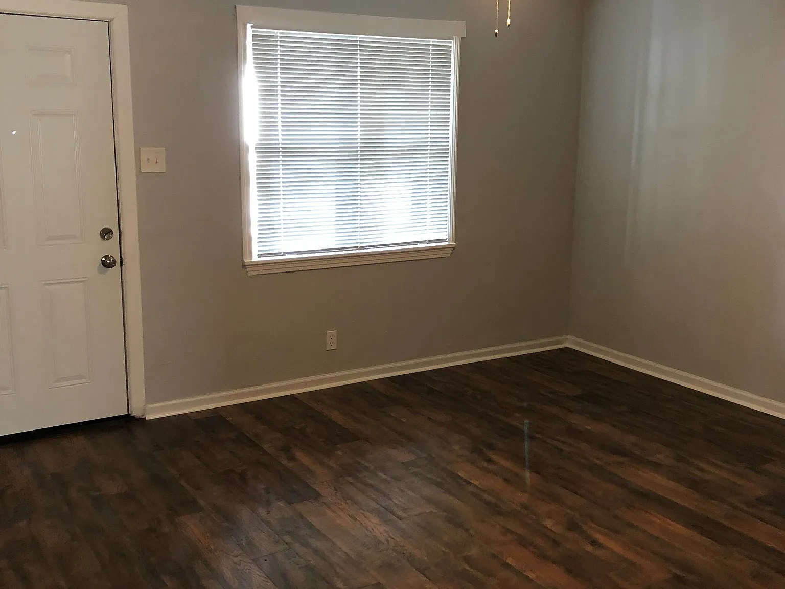 2 bed, 749 sqft, $1,295 — Photo 3