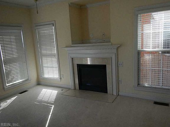 3rd image of 311 Herman Melville Ave