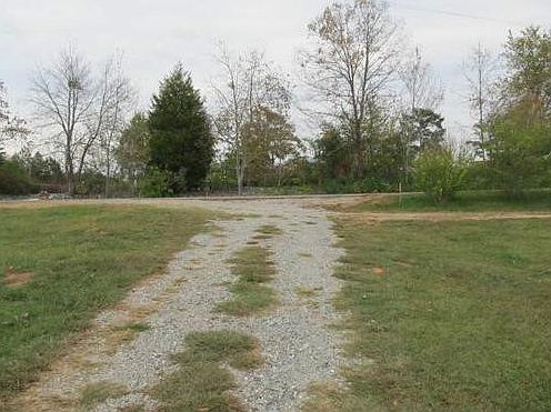 2nd image of 1185 Green Creek Dr