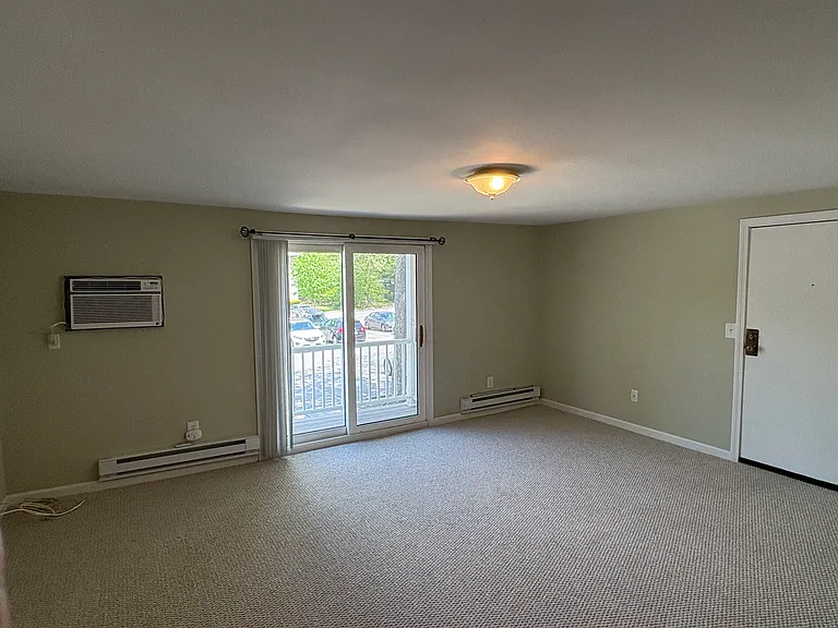 451 School St #12 — Photo 9