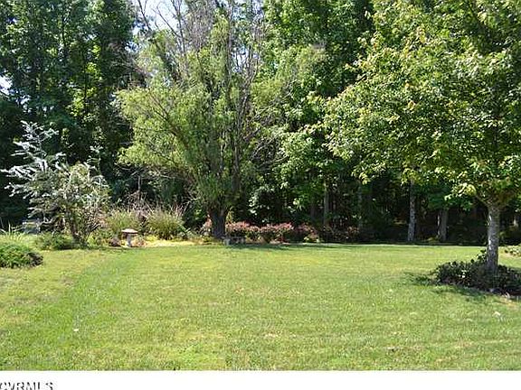 3rd image of 141 Wilkinson Estates Dr
