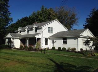 12 Thistlewood Ln, Fayetteville, NY 13066