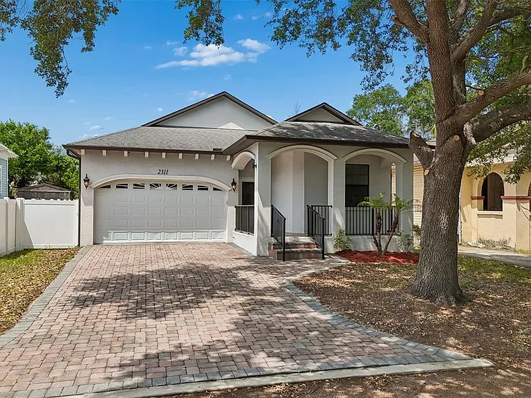 2311 W Aileen St — Photo 33