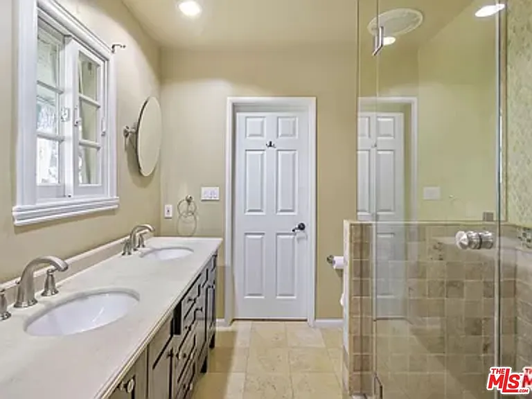 1681 Stone Canyon Rd — Photo 19