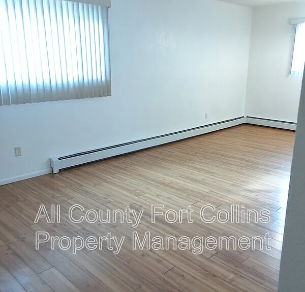 1428 S Dotsero Ave — Photo 2