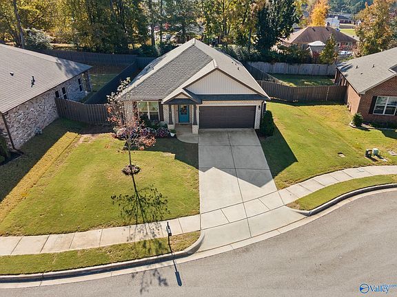 5th image of 149 Fernhill Dr NW