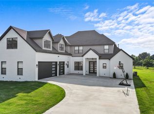 17737 Twin Maple Dr, Fayetteville, AR 72704