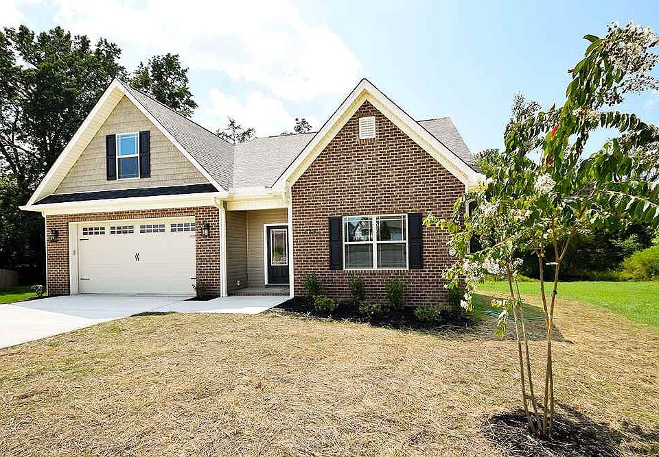 1st image of 625 Thoroughbred Dr NW