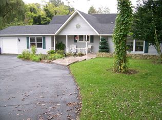 343 Hendrickson Rd, Bluff City, TN 37618