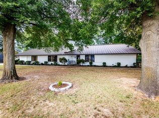 1 Hoover Ln, England, AR 72046